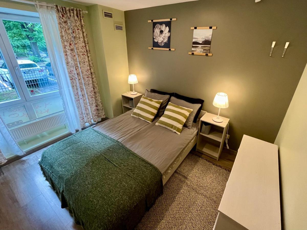 Cozy Vibes Like Home It Is Quiet Apartment With Three Bedrooms Riga Exterior foto